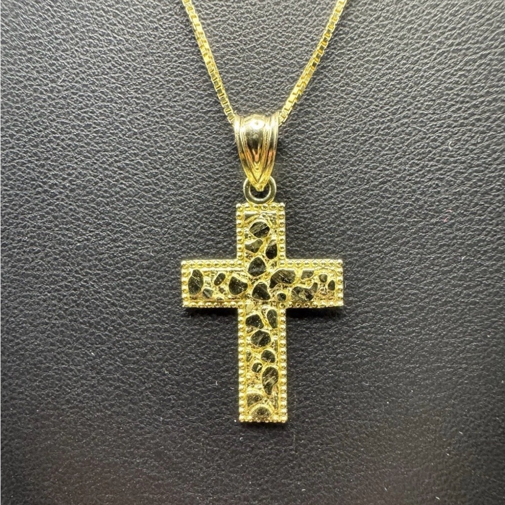 10k Gold Cross Pendant w/18” 10k Gold Chain 2.59g